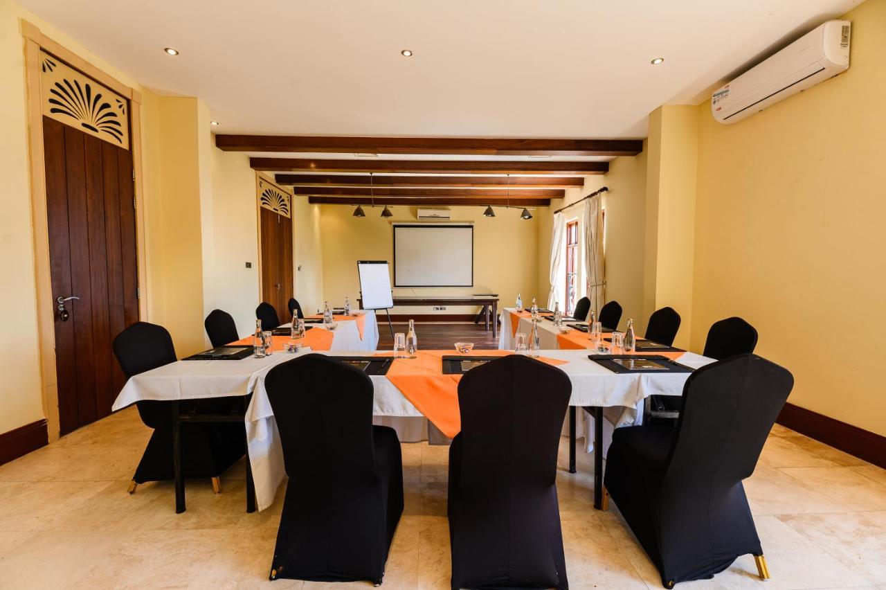 Cocoa Boutique Hotel - Your Kenyan Beachfront Bliss Mombasa Bagian luar foto