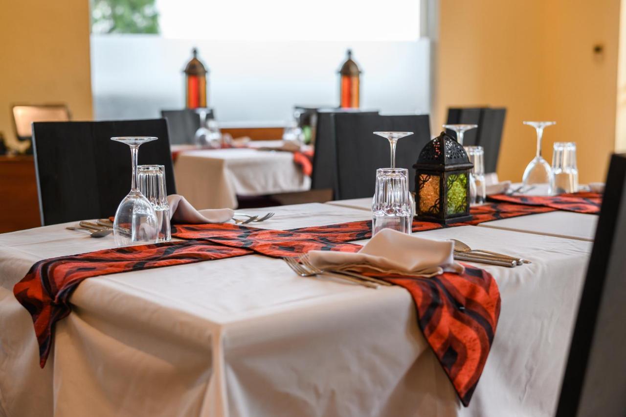 Cocoa Boutique Hotel - Your Kenyan Beachfront Bliss Mombasa Bagian luar foto