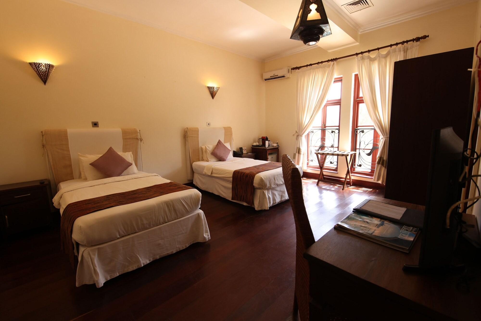 Cocoa Boutique Hotel - Your Kenyan Beachfront Bliss Mombasa Bagian luar foto